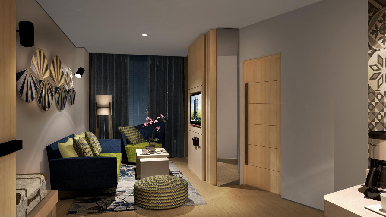 Novotel Karawang Buitenkant foto