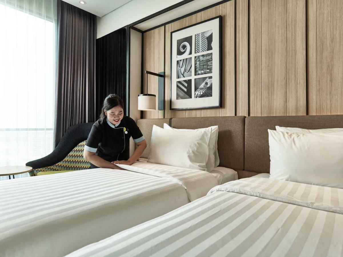 Novotel Karawang Buitenkant foto
