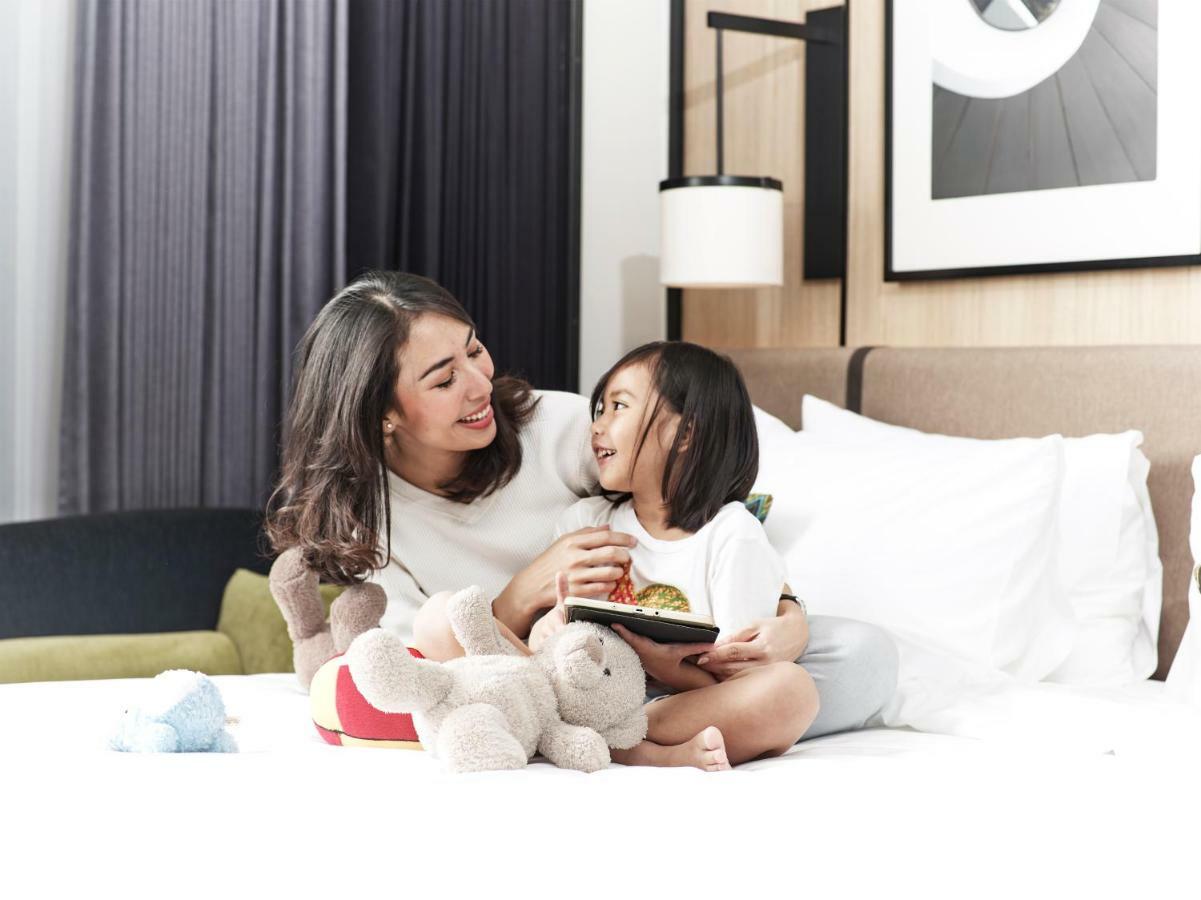 Novotel Karawang Buitenkant foto