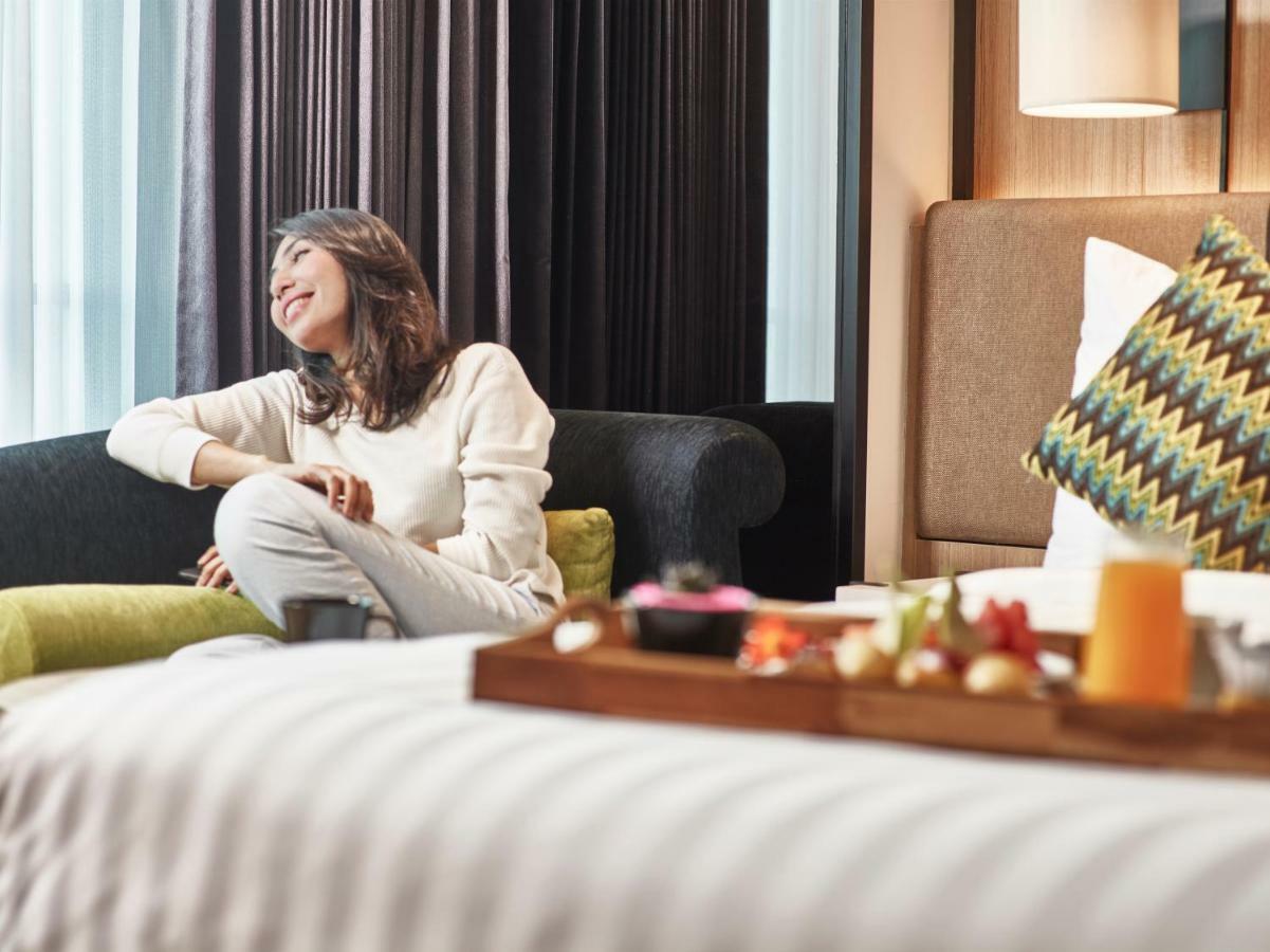 Novotel Karawang Buitenkant foto